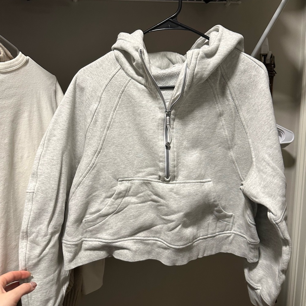 lululemon scuba half-sized hoodie